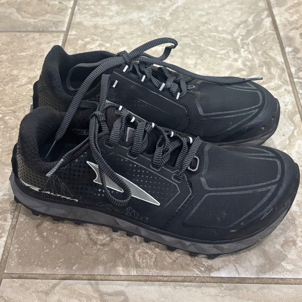 Altra Superior 4 Mens Trail Running Shoes Black Gray ALM1953G000 Size 7 - Picture 2 of 12